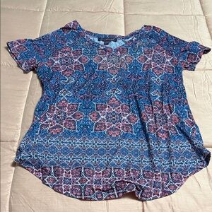 5/$25 Floral Patterned Blue and Pink Women's Top